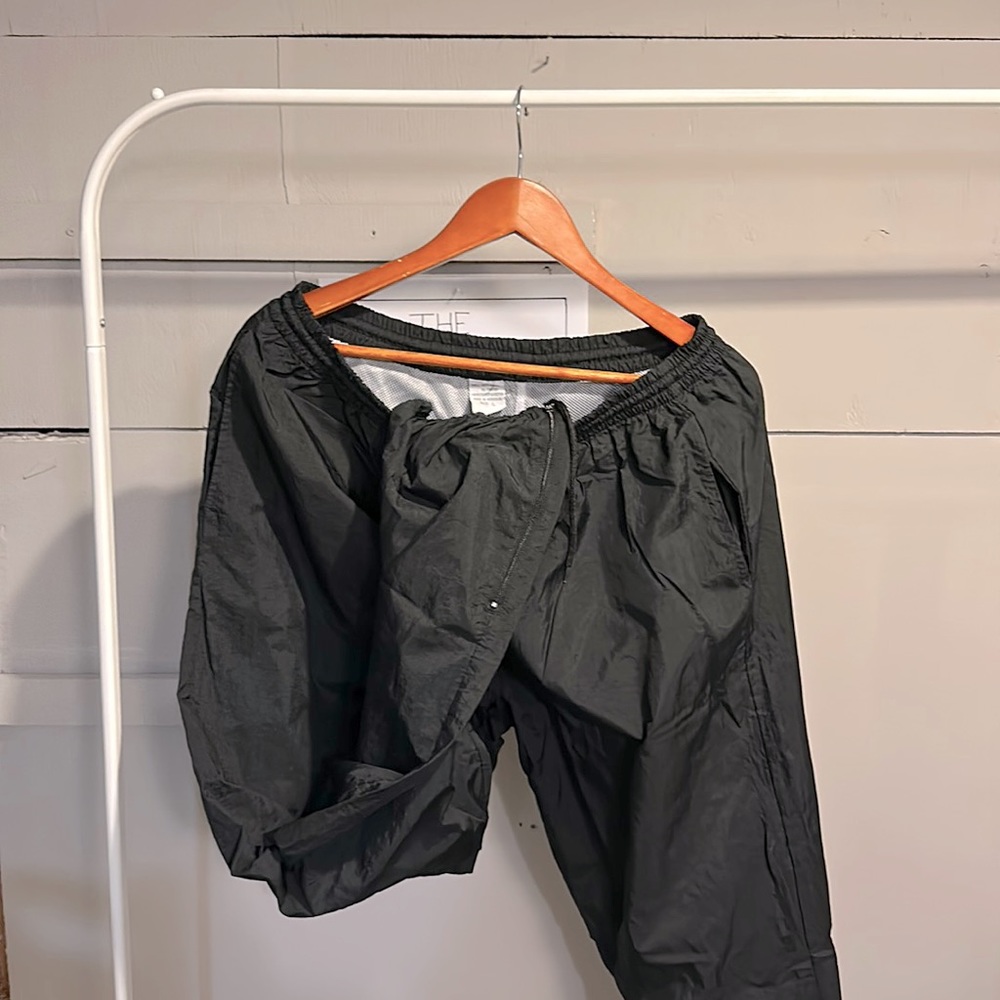 Black Nikey Air baggy Pants